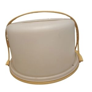 Vintage Tupperware Cake taker